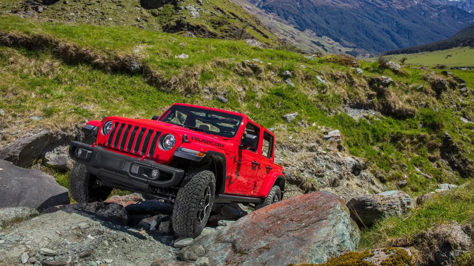 Cheap vs Expensive: Comparing Used and New Jeep Models